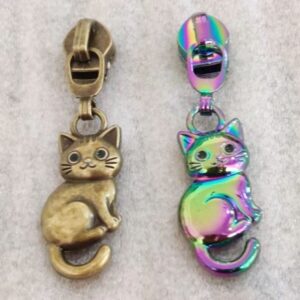 Cat - Zipper Pull #5 - Retail